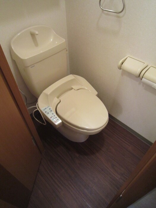 物件内観写真11　(トイレ)