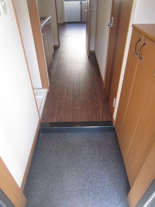 物件内観写真15　(玄関)