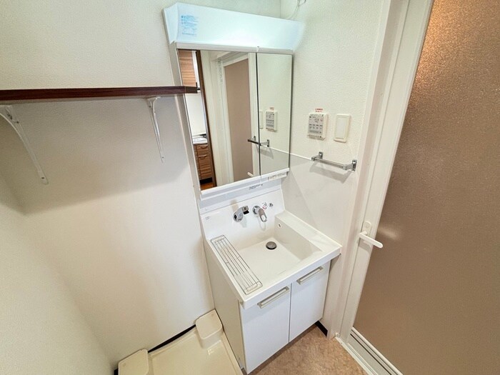 物件内観写真10　(洗面)