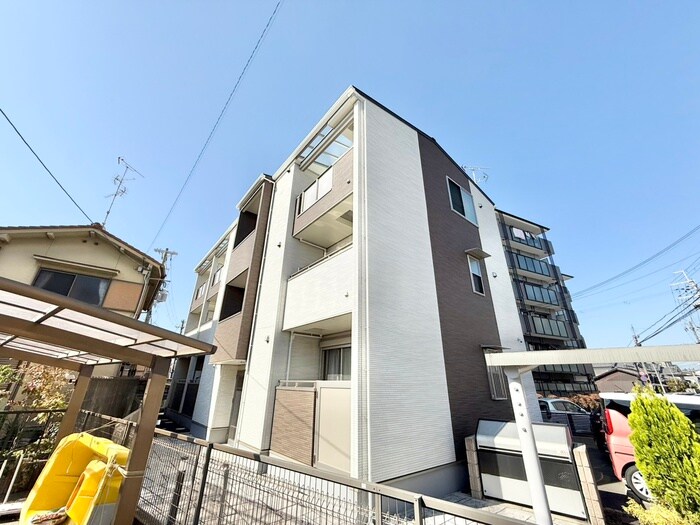 物件外観写真1　(外観写真)