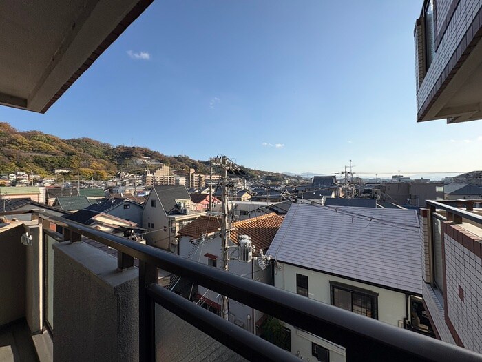 物件内観写真13　(室内からの展望)