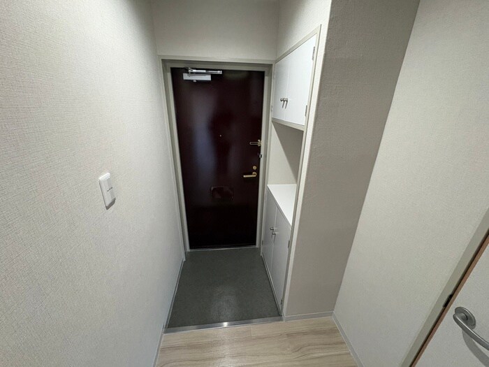 物件内観写真15　(玄関)