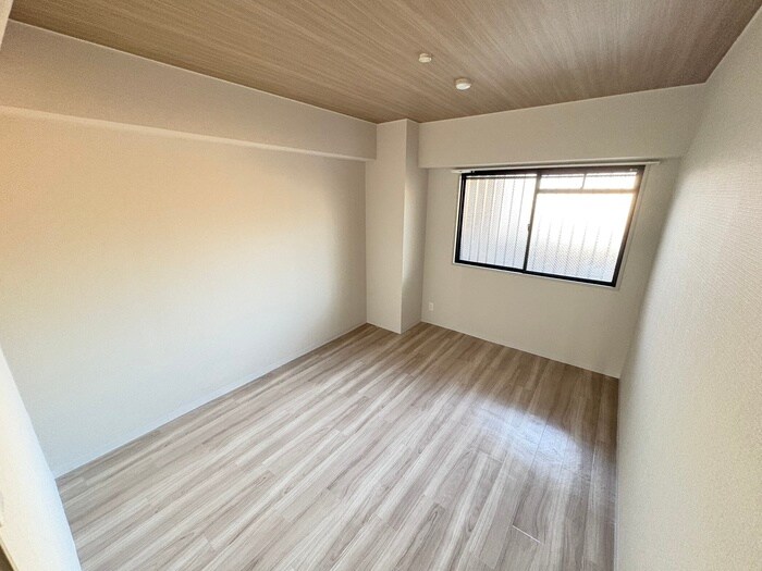 物件内観写真16　(居室)
