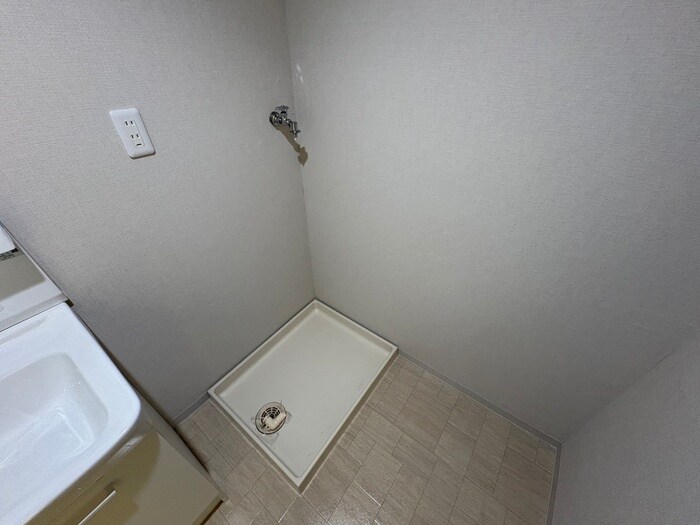 物件内観写真19　(洗濯機置場)