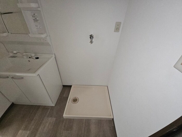 物件内観写真20　(洗濯機置場)