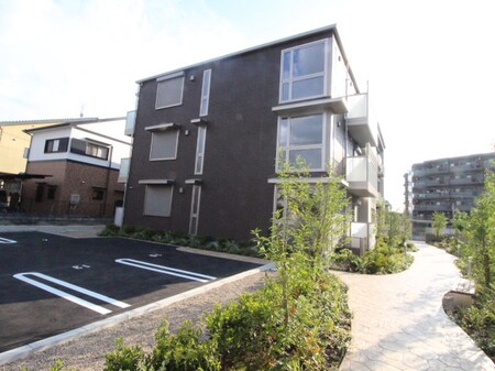 シャーメゾン宇治市木幡外観写真
