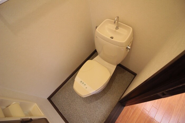 物件内観写真14　(トイレ)