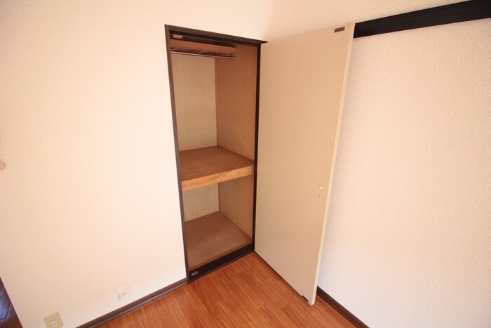 物件内観写真15　(収納)