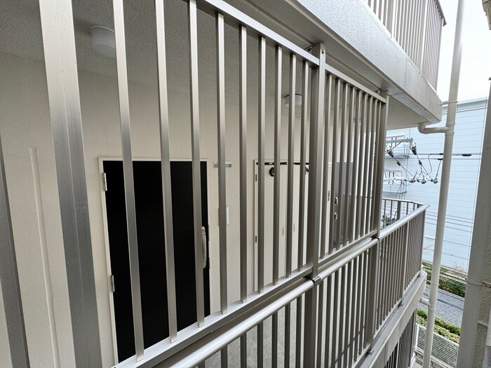 物件内観写真16　(室内からの展望)