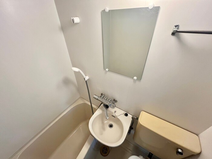 物件内観写真13　(洗面)