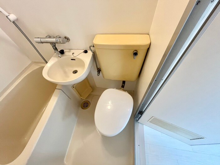 物件内観写真14　(トイレ)
