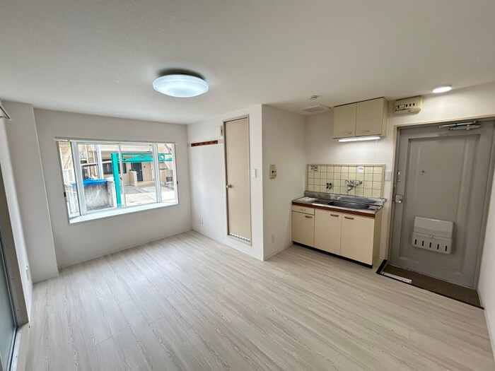 物件内観写真8　(居室)