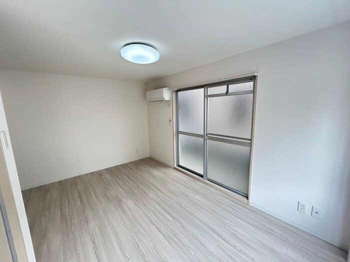 物件内観写真19　(居室)