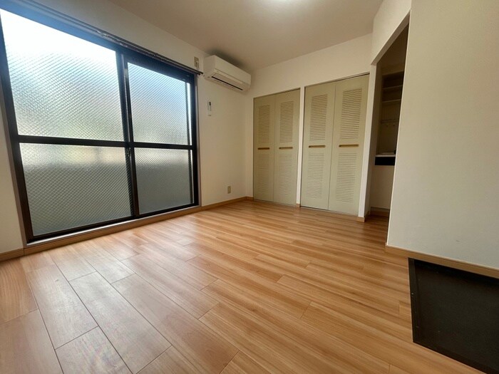 物件内観写真9　(居室)