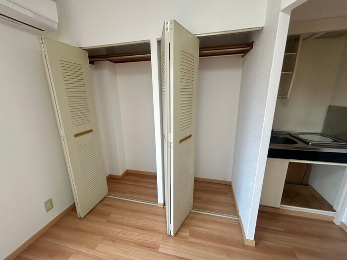 物件内観写真13　(収納)