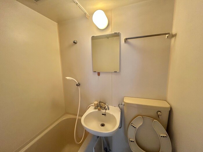 物件内観写真15　(洗面)