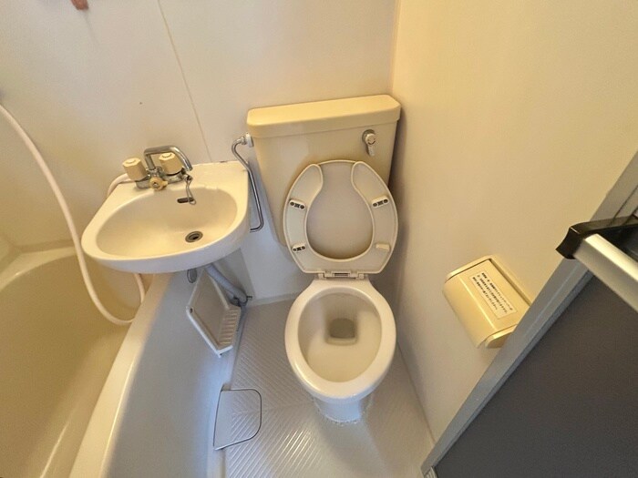 物件内観写真17　(トイレ)