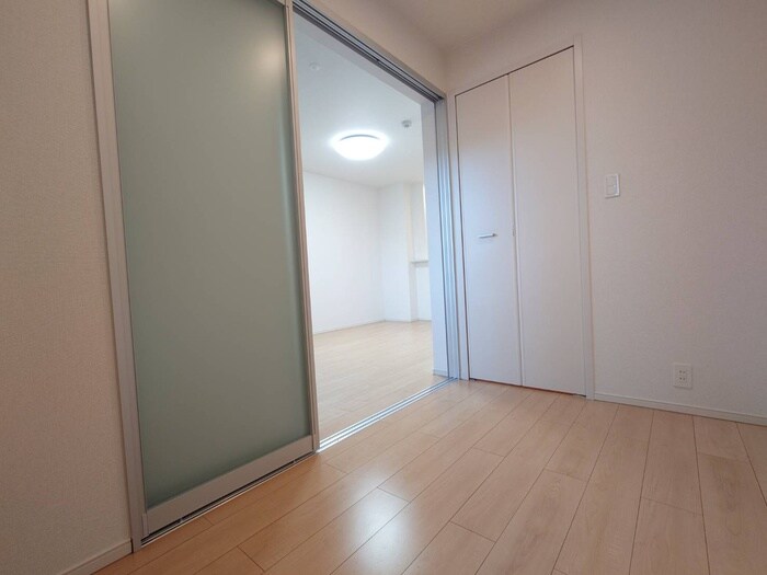 物件内観写真10　(居室)