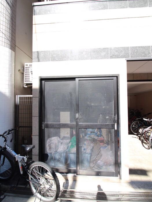 物件外観写真4　(建物設備)