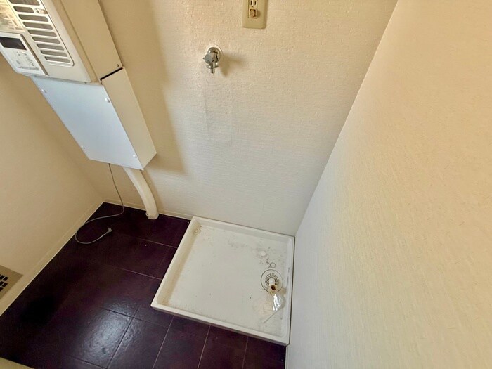 物件内観写真21　(洗濯機置場)