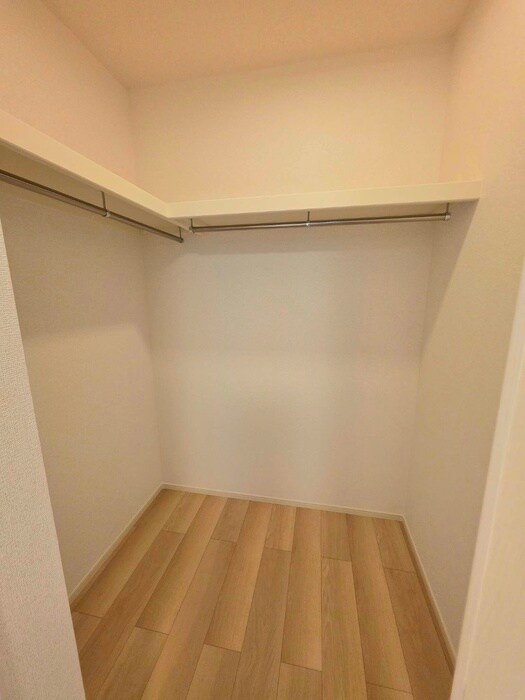 物件内観写真16　(収納)