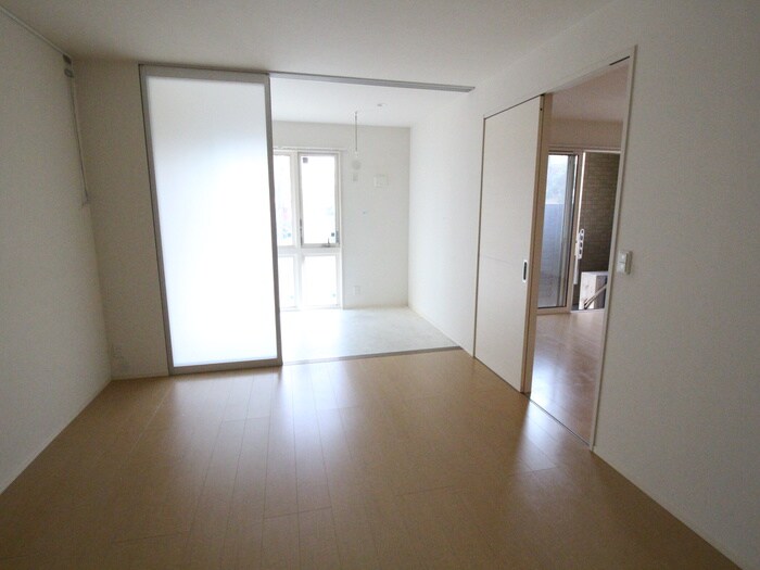 物件内観写真9　(居室)