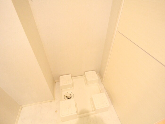 物件内観写真15　(洗濯機置場)