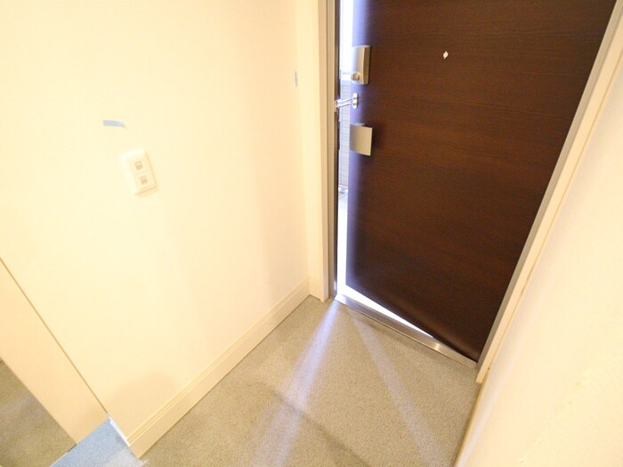 物件内観写真17　(玄関)