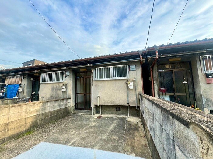 物件外観写真6　(駐輪場)