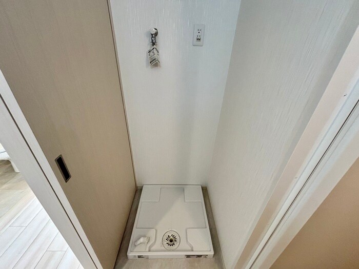 物件内観写真13　(洗濯機置場)