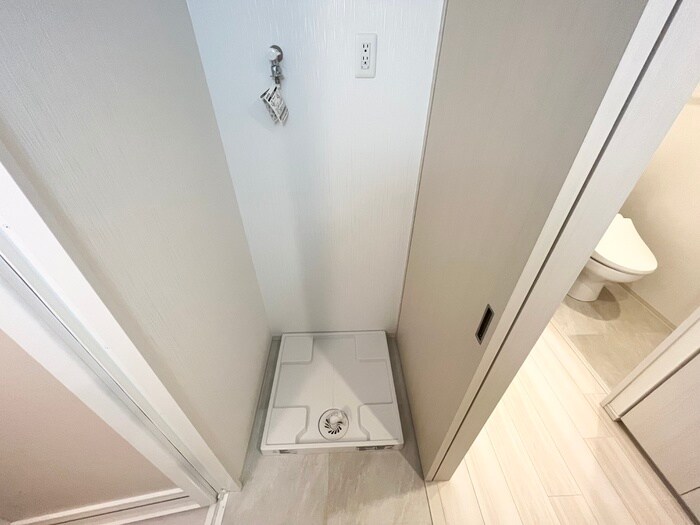 物件内観写真14　(洗濯機置場)