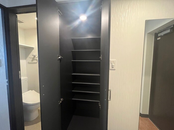 物件内観写真18　(靴箱)