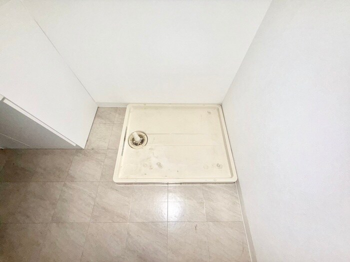 物件内観写真9　(洗濯機置場)