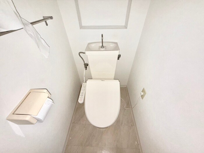 物件内観写真11　(トイレ)