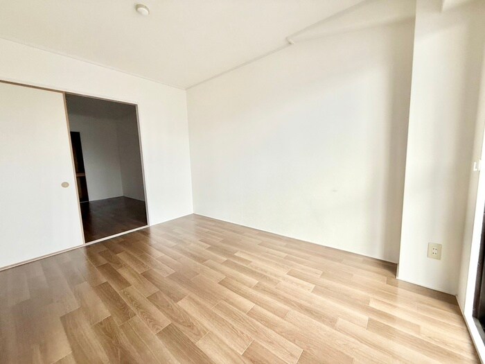 物件内観写真14　(居室)