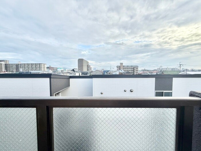 物件内観写真21　(室内からの展望)