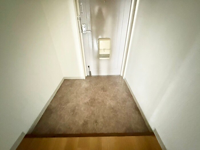 物件内観写真22　(玄関)