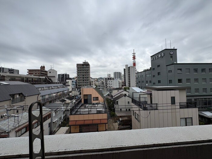 物件内観写真14　(室内からの展望)