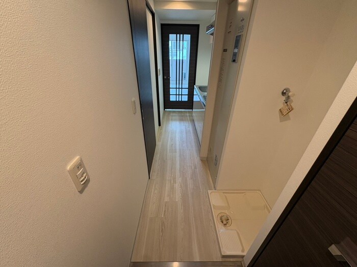 物件内観写真19　(廊下)