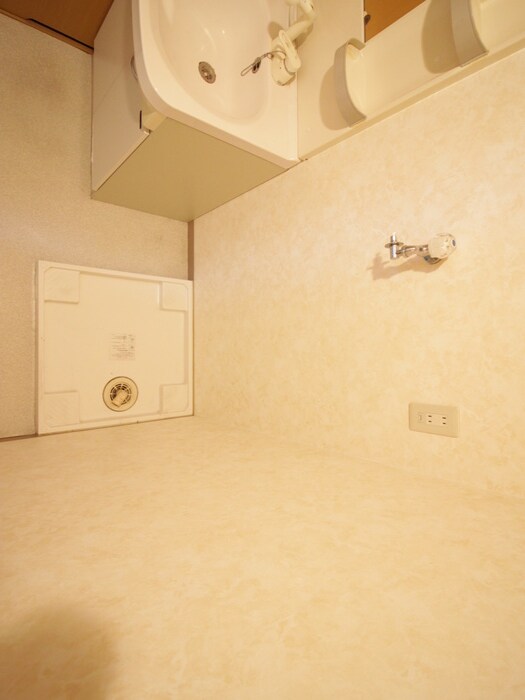 物件内観写真19　(洗濯機置場)