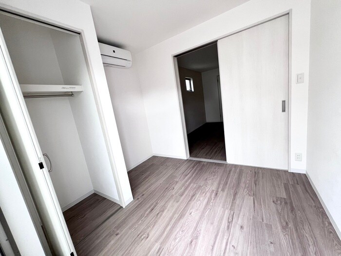 物件内観写真10　(居室)