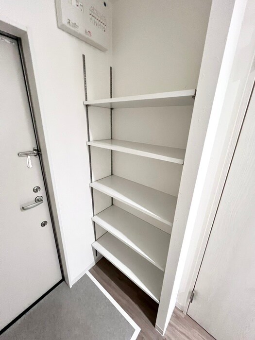 物件内観写真17　(靴箱)