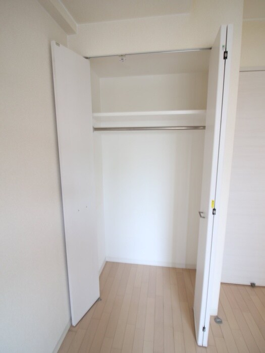 物件内観写真13　(収納)