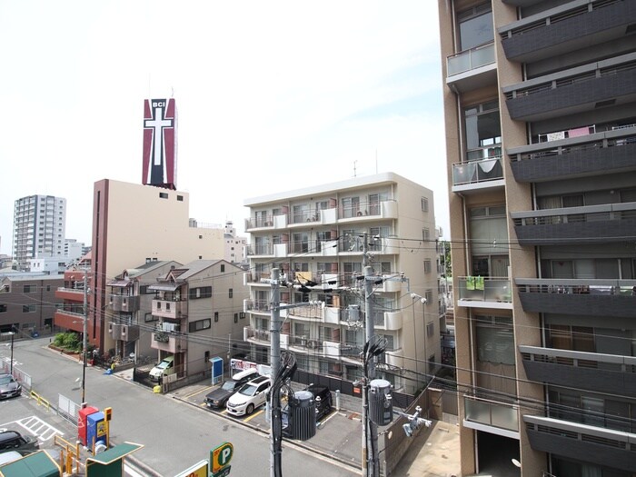 物件内観写真17　(室内からの展望)