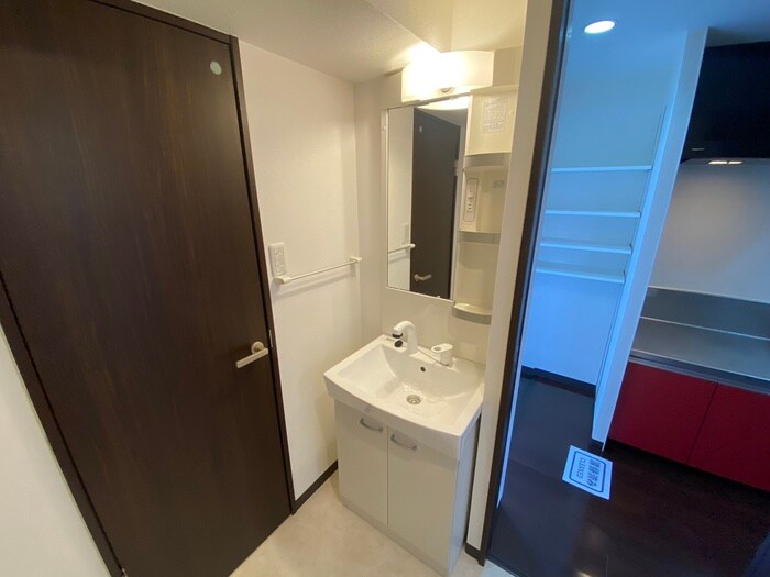物件内観写真11　(洗面)