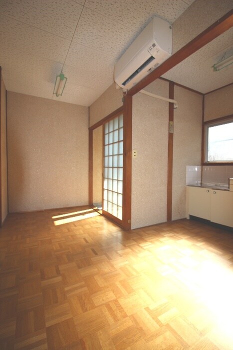 物件内観写真9　(居室)