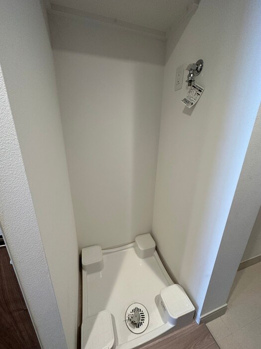 物件内観写真17　(洗濯機置場)