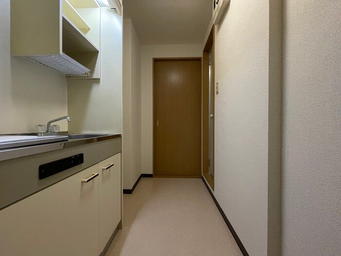 物件内観写真15　(廊下)