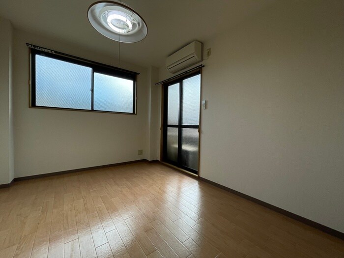 物件内観写真17　(居室)