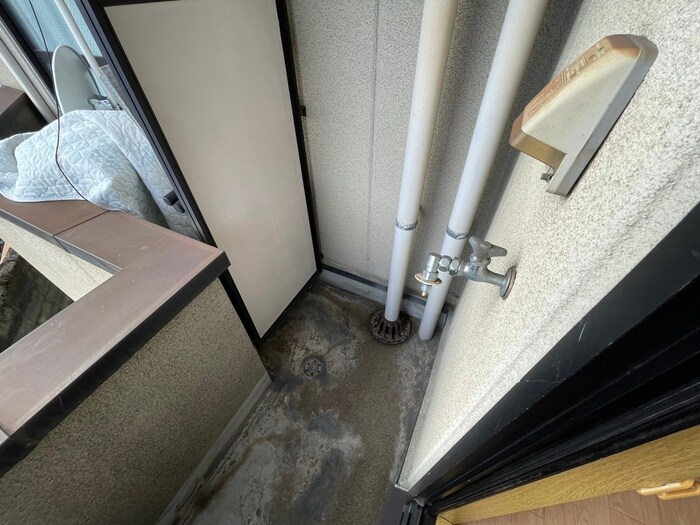 物件内観写真20　(洗濯機置場)